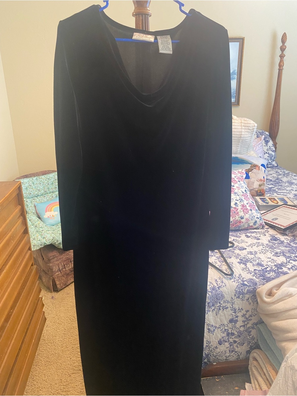Kathie Lee Collection Black Velvet Long Sleeve Maxi Dress